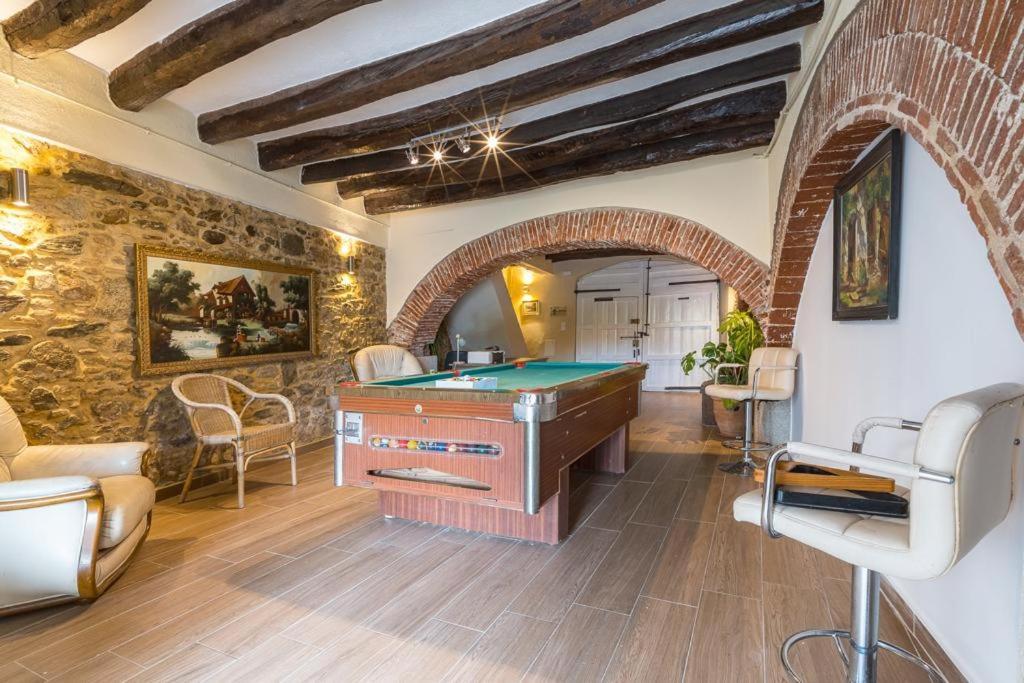 Newly Renovated Large Villa With Garden Castello  D'Empuries Dış mekan fotoğraf