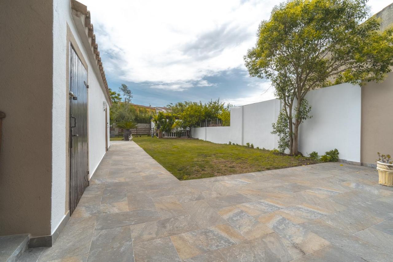 Newly Renovated Large Villa With Garden Castello  D'Empuries Dış mekan fotoğraf